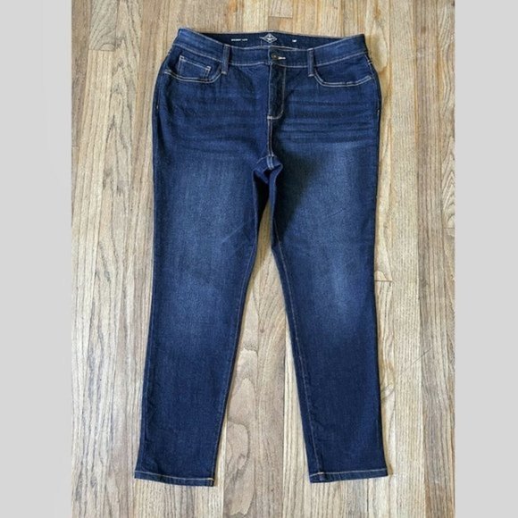 St. John's Bay Denim - NWOT St John's Bay stretch skinny leg women's jeans size 14 P